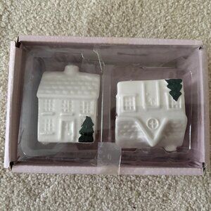 LIKE NEW! Peppermint and Pine Ceramic Houses Salt & Pepper Shaker Set